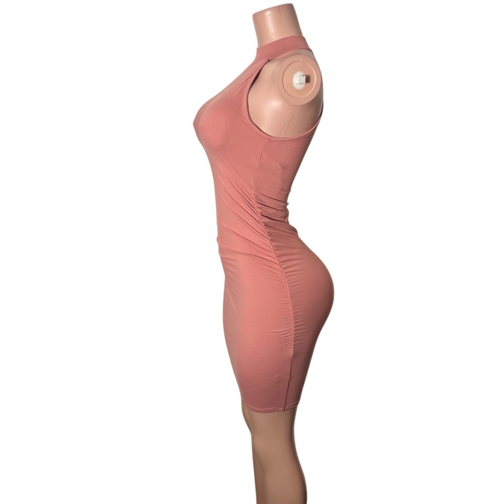 Elegant Pink Mini Dress - Picture 2 of 3